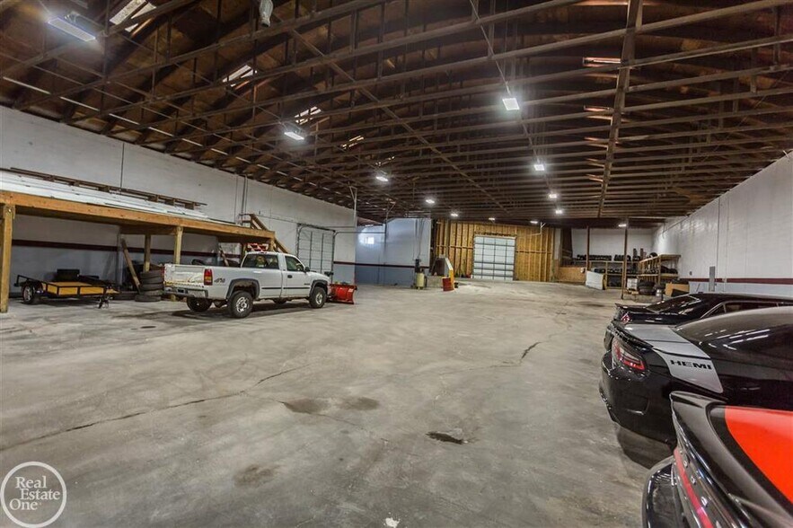 More Photos Of 3519 Military St, Port Huron Industrial For Sale