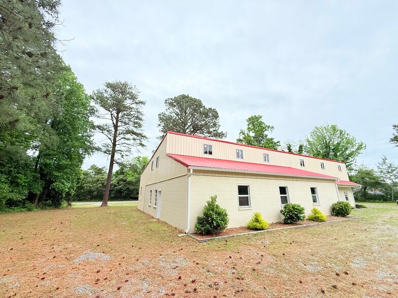 More Photos Of 7154 Richmond Hwy, Tappahannock Light Manufacturing For Sale