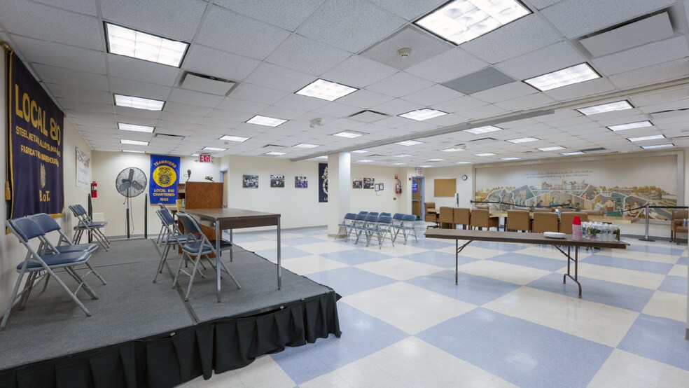 More Photos Of 2409 38th Ave, Long Island City Office For Lease