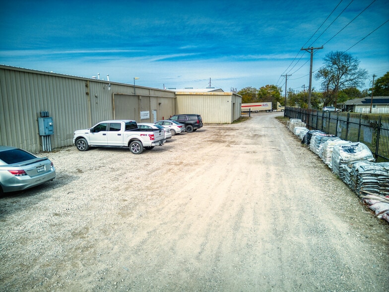 More Photos Of 600 Augustus St, Trenton Warehouse For Sale