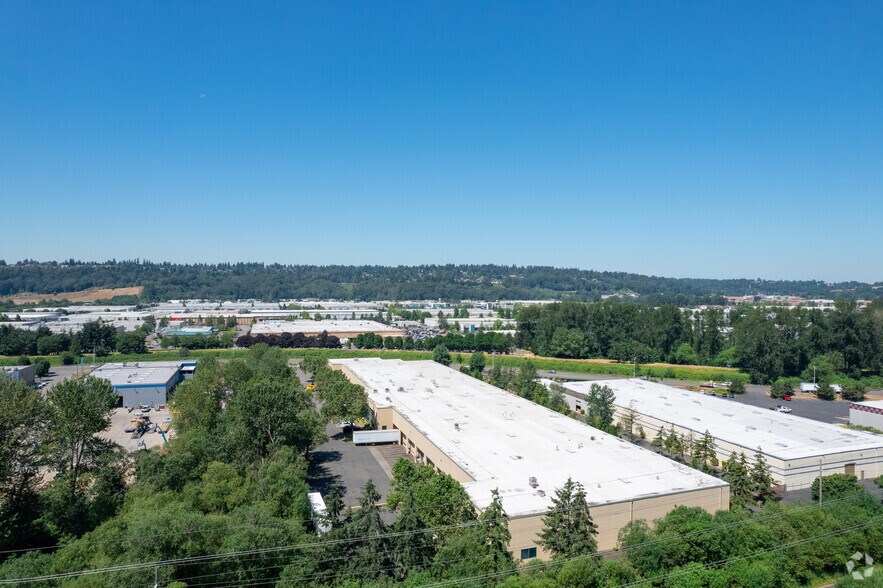More Photos Of 17600-17680 W Valley Hwy, Tukwila Warehouse For Lease