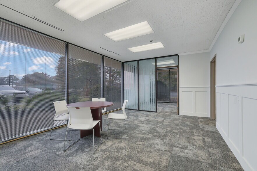 More Photos Of 3469 Lawrenceville Hwy, Tucker Office For Lease