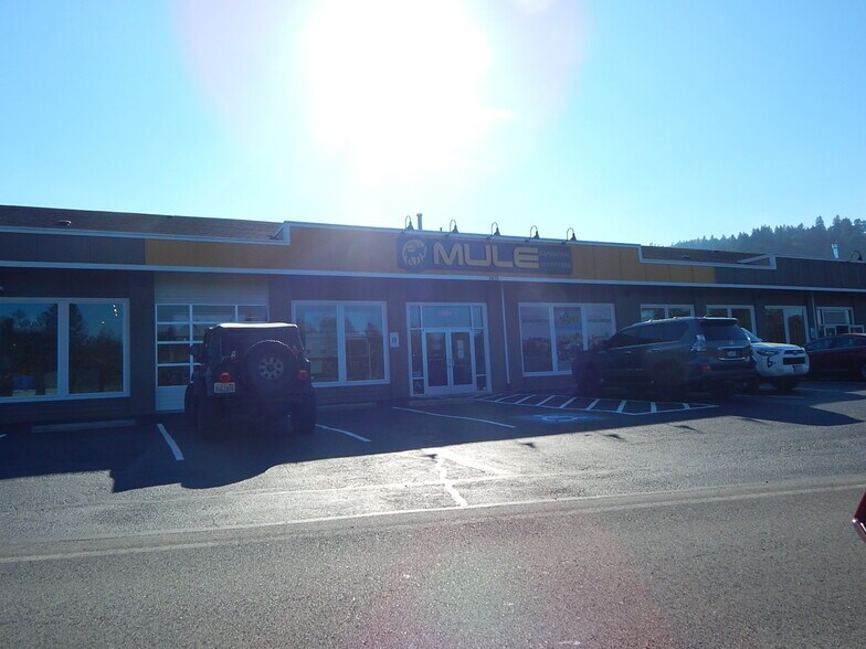 More Photos Of 1875 NW Poplar Way, Issaquah Freestanding For Lease