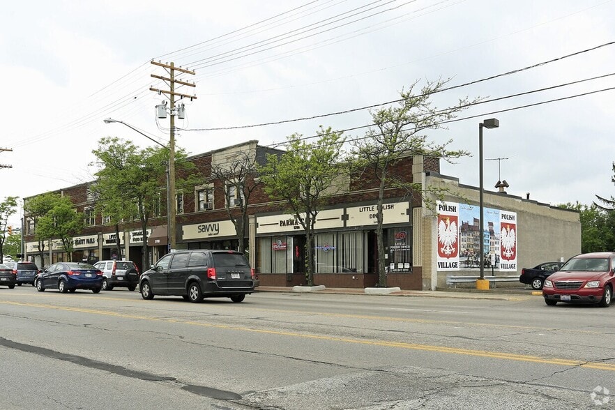 More Photos Of 5772-5796 Ridge Rd, Parma General Retail For Lease