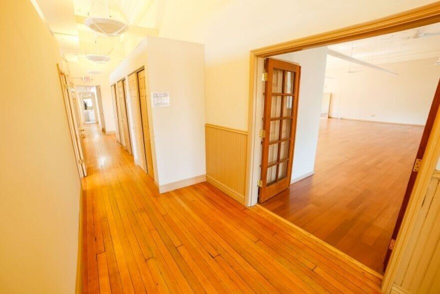 More Photos Of 12-14 N Newstead Ave, Saint Louis Office For Sale