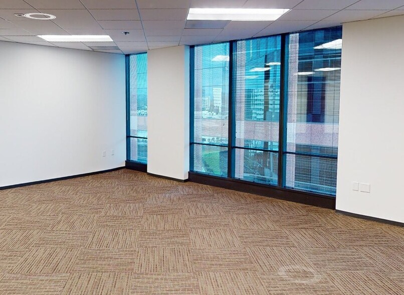 More Photos Of 2040 Main St, Irvine Unknown For Lease