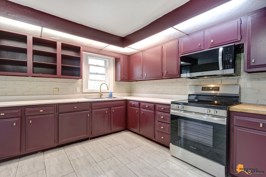 More Photos Of 1335 Hyder St, Anchorage Apartments For Sale