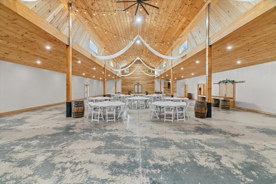 More Photos Of 2948 Holly Creek Cool Sprgs Rd, Chatsworth Specialty For Sale