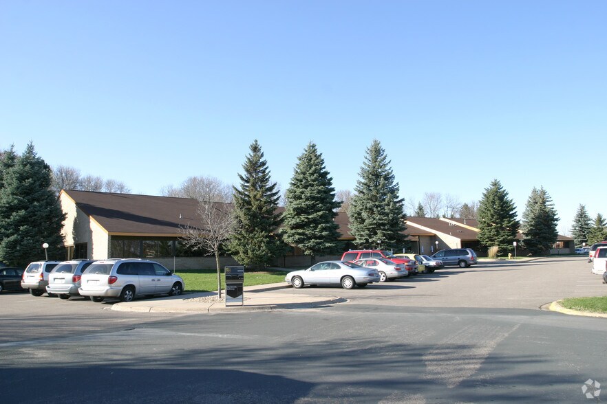 More Photos Of 4205 Lancaster Ln N, Plymouth Office For Lease
