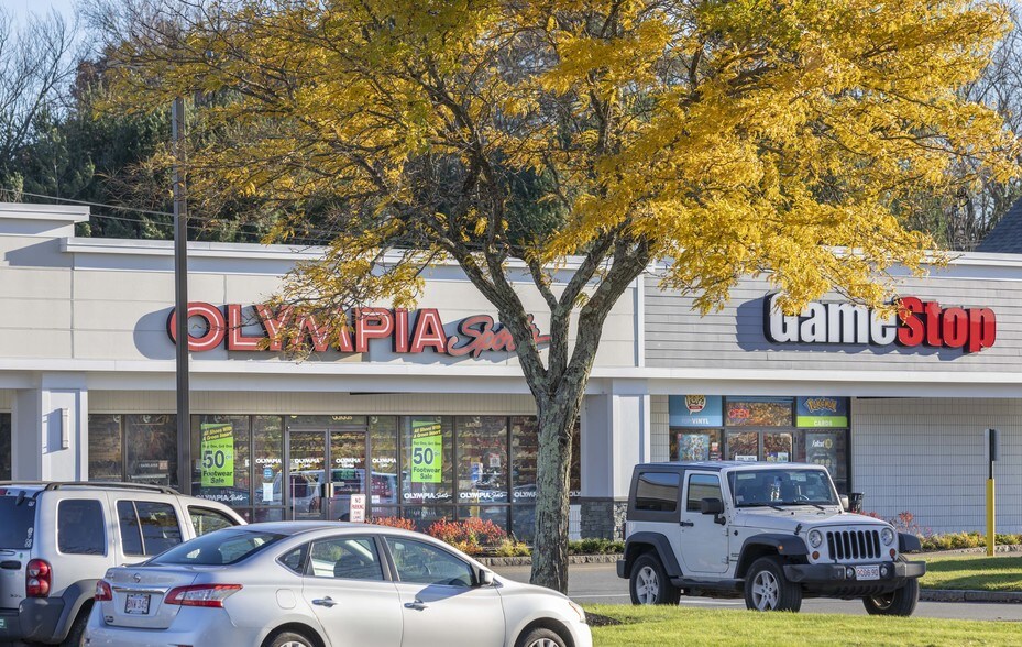 More Photos Of 160-174 Littleton Rd, Westford Unknown For Lease