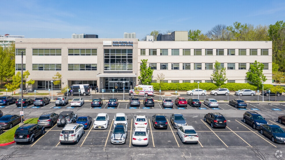 More Photos Of 5051 Greenspring Ave, Baltimore Medical For Lease
