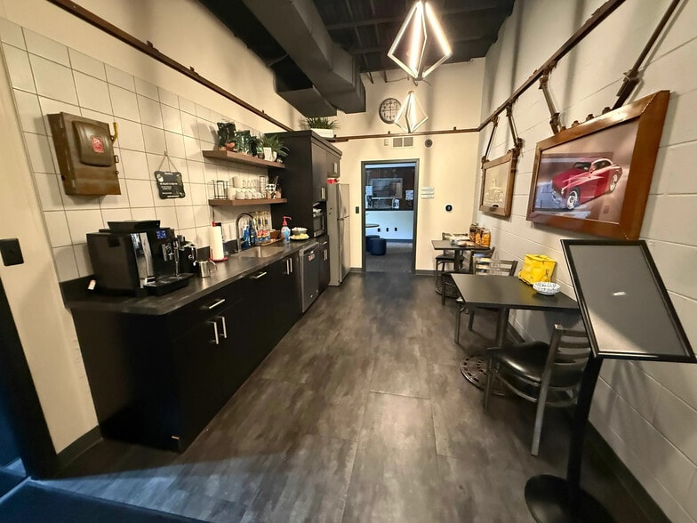 More Photos Of 1880 Birchwood Dr, Troy Warehouse For Sale