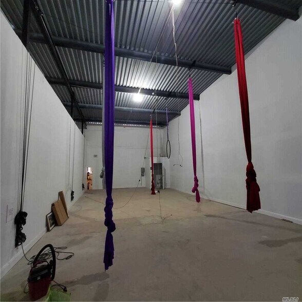 More Photos Of 110-01 15 Ave, College Point Warehouse For Sale