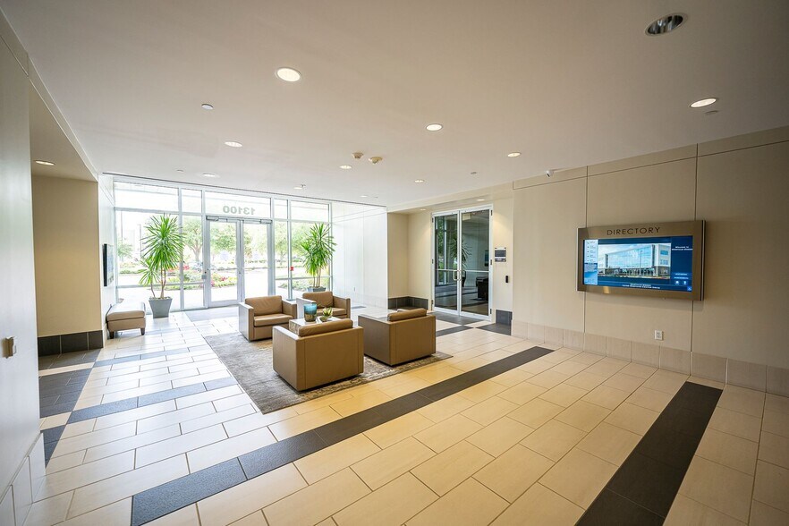 More Photos Of 13100 Wortham Center Dr, Houston Office For Lease