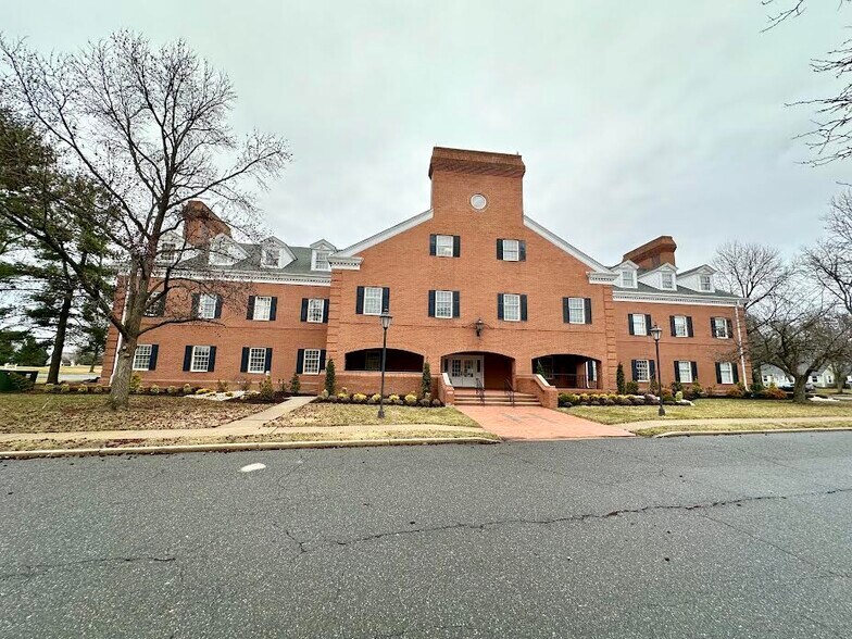 More Photos Of 1 Rossmoor Dr, Monroe Township Medical For Lease