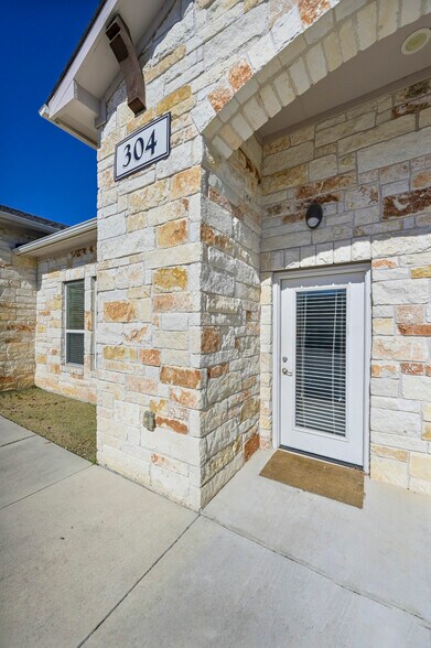 More Photos Of 1101 Satellite Vw, Round Rock Medical For Lease