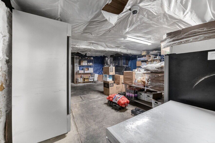 More Photos Of 204 W Madison St, Easton Storefront Retail Residential For Sale