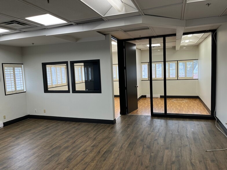 More Photos Of 19 Waterman Ave, Toronto Industrial For Sale