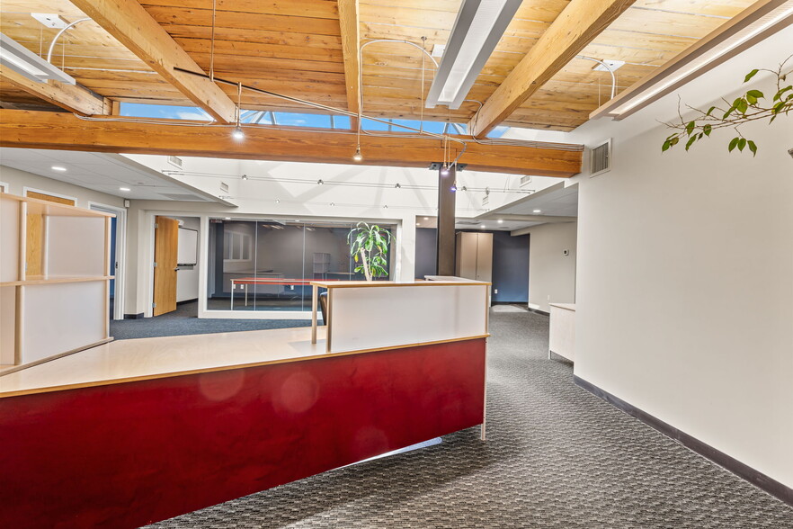 More Photos Of 1 Harris St, Newburyport Medical For Sale