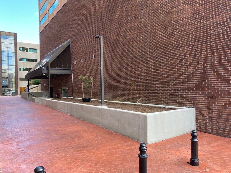 More Photos Of 15 N 6th St, Reading Office Residential For Lease