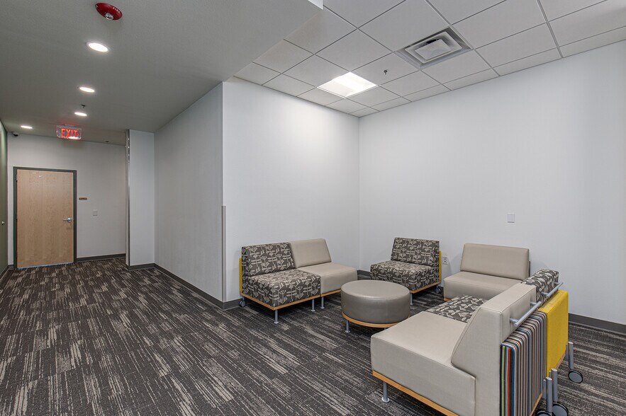 More Photos Of 150 Mercury Village Dr, Durango Medical For Lease