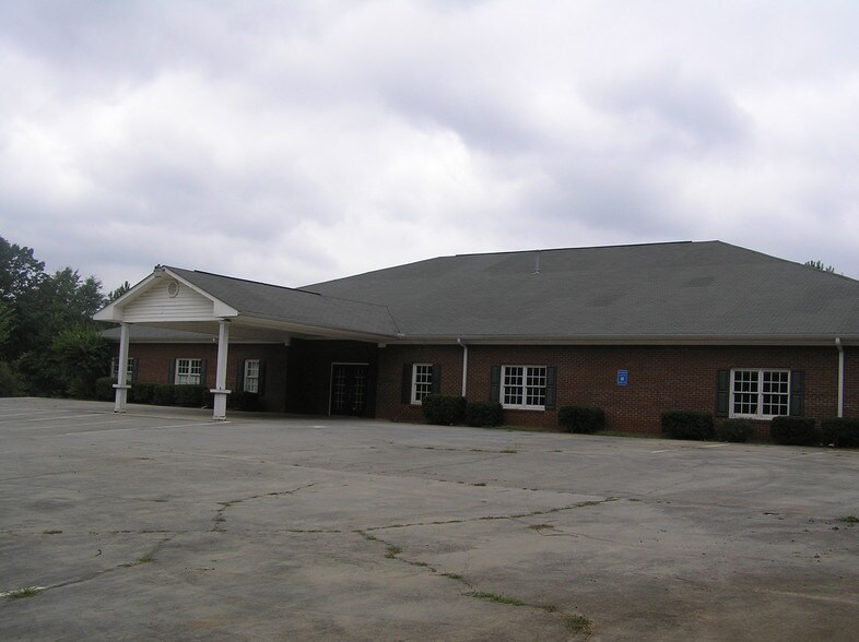 More Photos Of 216 E Felton Rd, Cartersville Daycare Center For Sale
