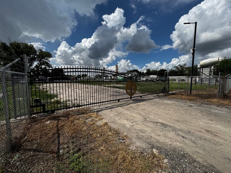 More Photos Of 5501 Breen Dr, Houston Land For Sale