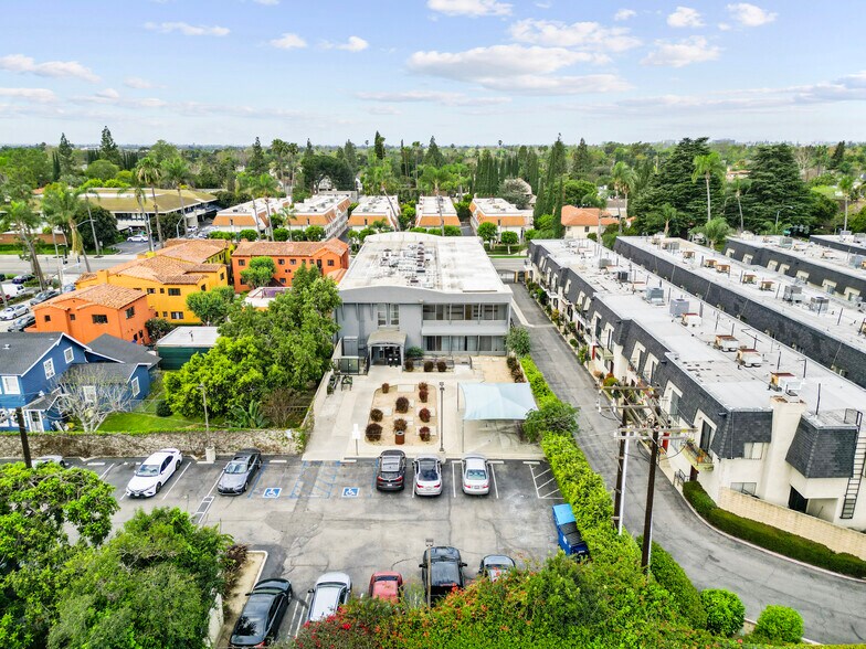 More Photos Of 2215 N Broadway, Santa Ana Medical For Sale