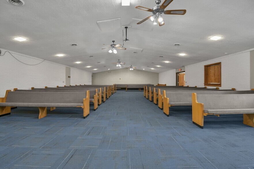 More Photos Of 2598 E Smiley Ave, Shelby Religious Facility For Sale