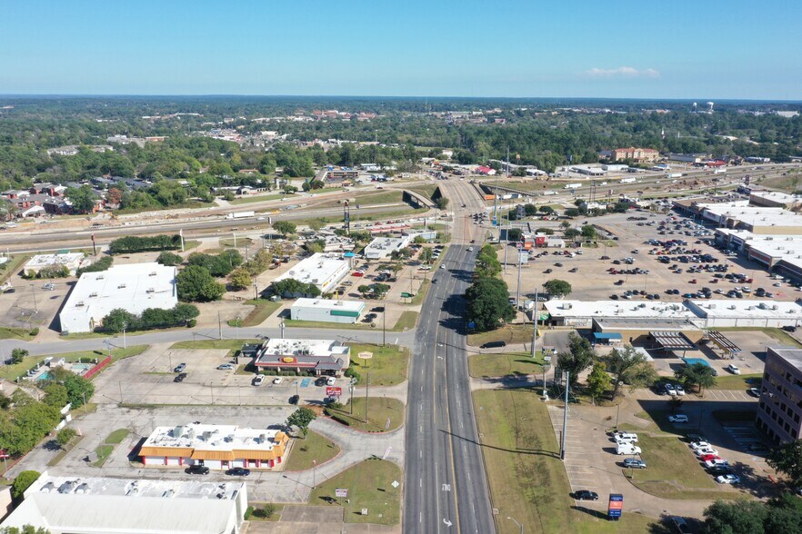 More Photos Of 3020 Highway 30 W, Huntsville Fast Food For Sale