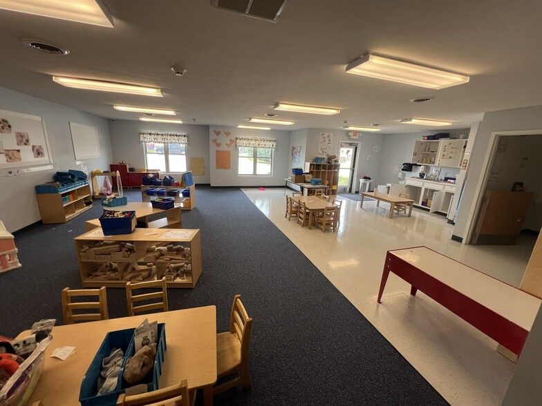 More Photos Of 82 Capital Dr, Warsaw Daycare Center For Sale