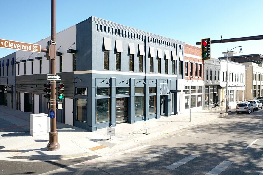 More Photos Of 428-450 Cleveland Ave, Loveland Storefront Retail Office For Lease