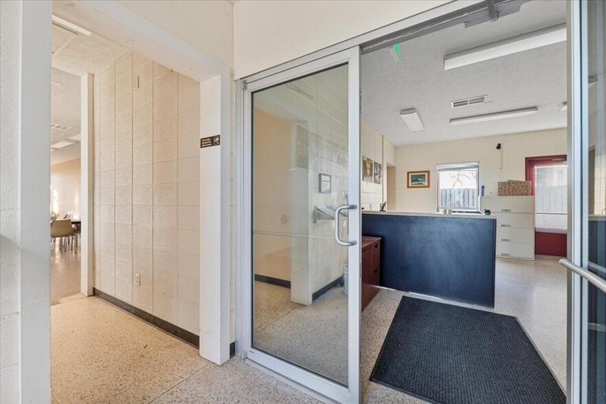 More Photos Of 21551 270th St, Mc Clelland Office For Sale