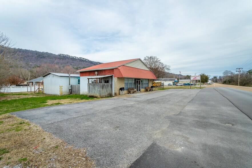 More Photos Of 8995 Dayton Pike, Soddy Daisy Restaurant For Sale