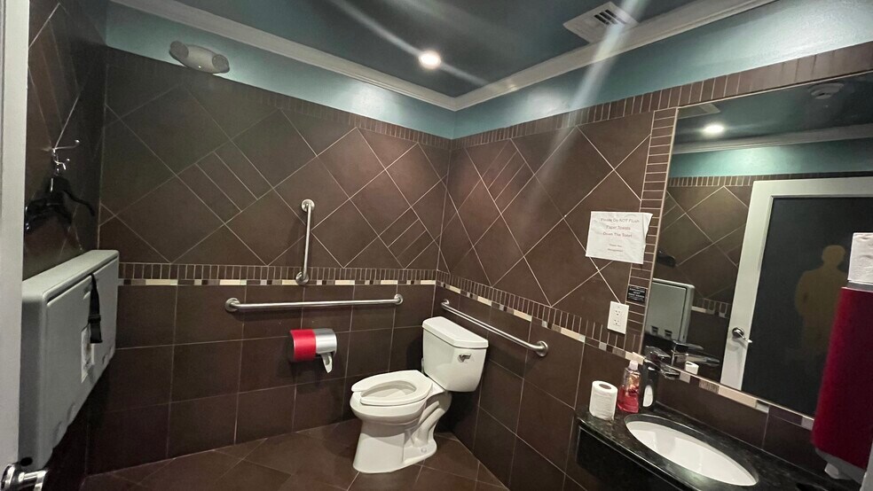 More Photos Of 4558 Crackersport Rd, Allentown Restaurant For Sale