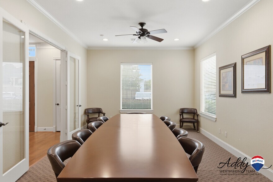 More Photos Of 11601 Spring Cypress Rd, Tomball Medical For Sale