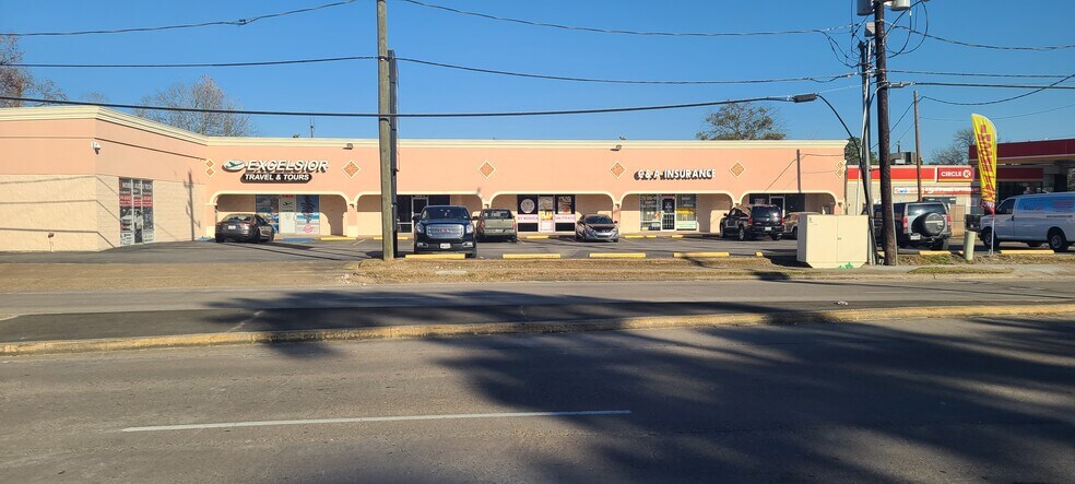 Primary Photo Of 1808 Antoine Dr, Houston Storefront For Lease