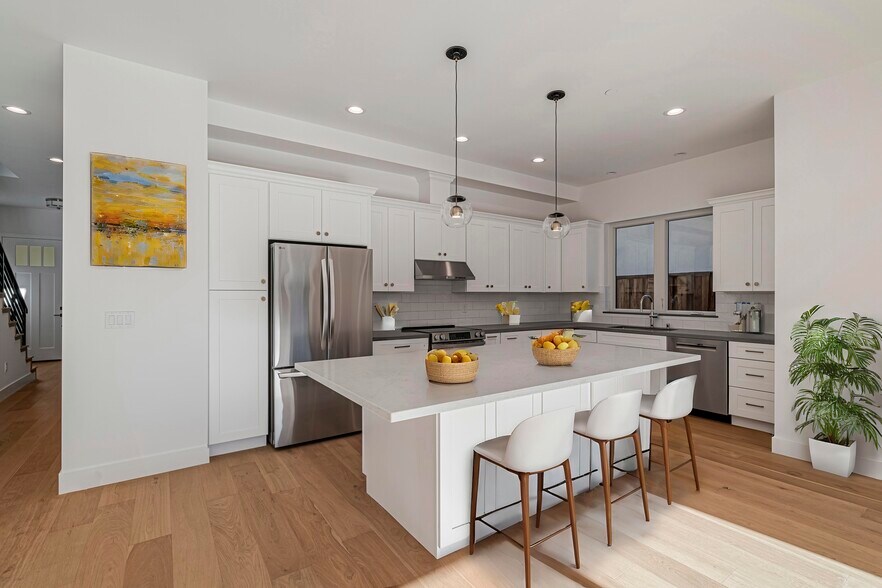 More Photos Of 1460 Kentfield Ave, Redwood City Multifamily For Sale