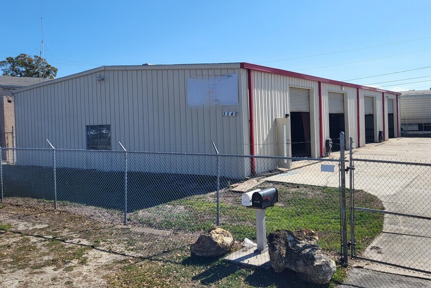 More Photos Of 3540 64th Ave N, Pinellas Park Manufacturing For Lease