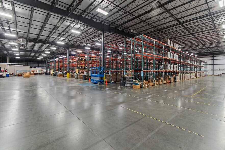 More Photos Of 2435 Schultz Rd, Neenah Warehouse For Sale