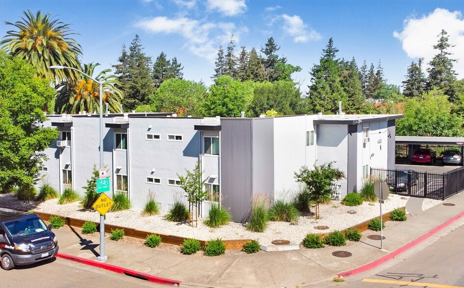 Primary Photo Of 433 Sonoma Ave, Santa Rosa Apartments For Sale