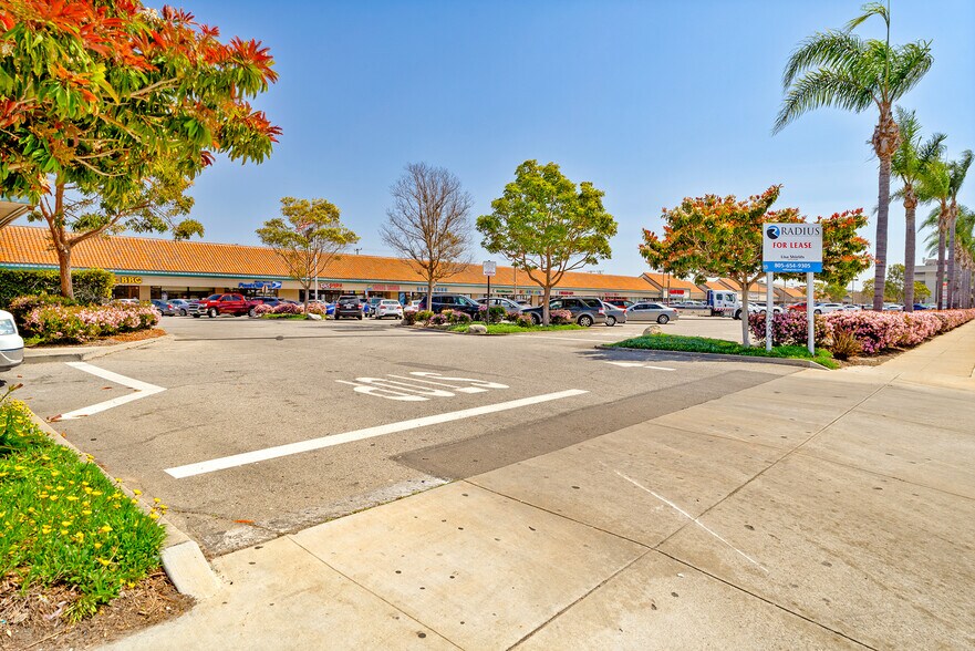 More Photos Of 2500-2818 Saviers Rd, Oxnard Unknown For Lease