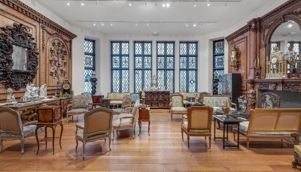 More Photos Of 53 E 77th St, New York Storefront Retail Office For Sale