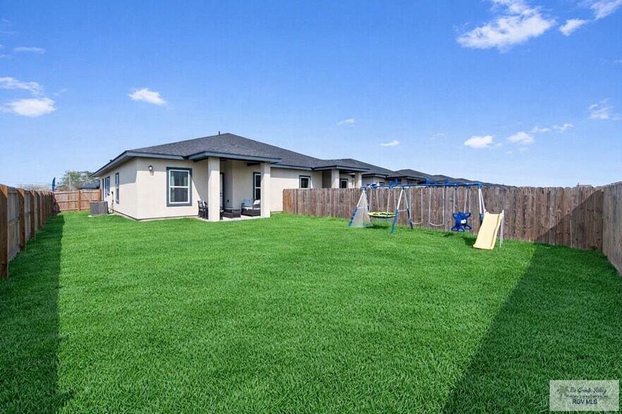 More Photos Of 3243 Villa Rosa Dr, Brownsville Apartments For Sale