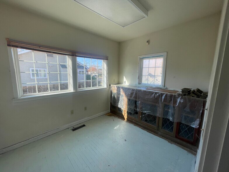 More Photos Of 2890 Concord Blvd, Concord Medical For Sale