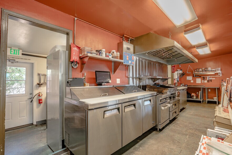 More Photos Of 4301 Nelson St, Taylorsville Restaurant For Sale