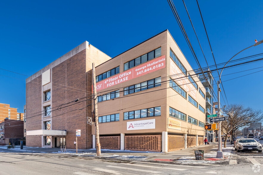 Primary Photo Of 3175 23rd St, Astoria Medical For Lease
