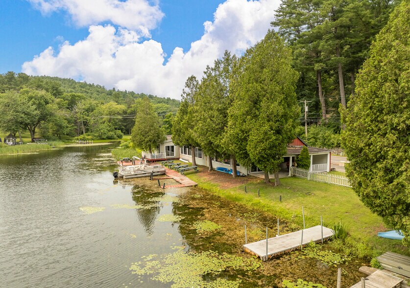 More Photos Of 42 Queechy Lake Dr, Canaan Restaurant For Sale