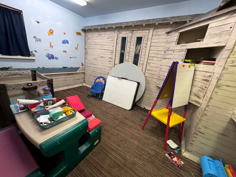 More Photos Of 201 Lytle st, Fostoria Religious Facility For Sale