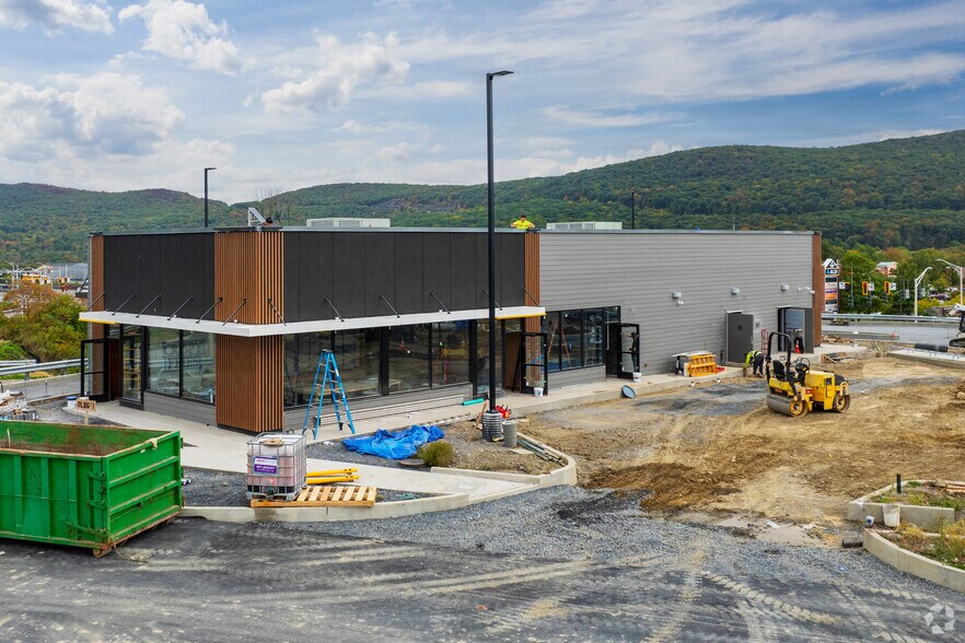 More Photos Of 6 Locey Ln, Harriman Freestanding For Lease